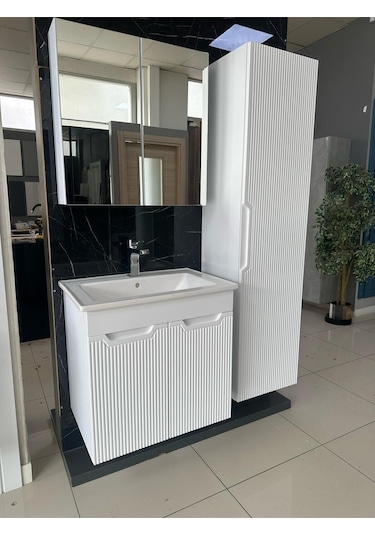 Noce Aynalı Cnc İşlemeli Membran Kapaklı Banyo Dolabı 65 CM Beyaz