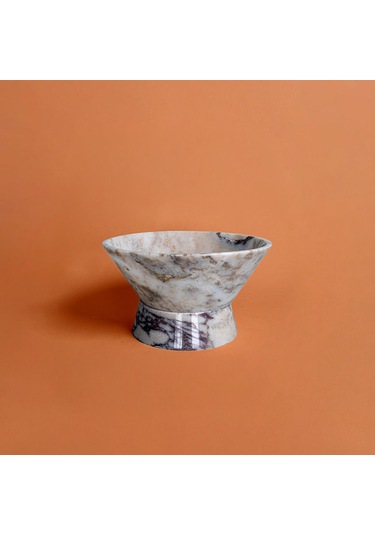 Conica Ayaklı Kase Beyaz