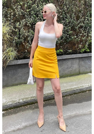 Madmext Sarı Yüksek Bel Önden Yırtmaçlı Kısa Etek Mg2086 Sarı