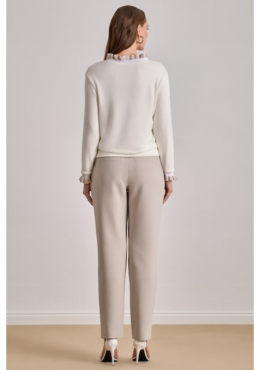 Relax Fit Ekru Örme Bluz Ekru