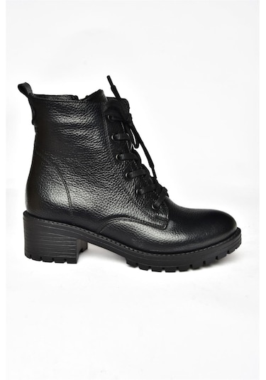 Fox Shoes R555054103 Siyah Hakiki Deri Alçak Tabanlı Kadın Postal Bot Siyah