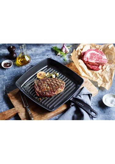 Staub Döküm Amerikan  Izgara Tava 26*26 cm Siyah Kare