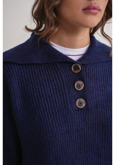 6900 Kadın Düğmeli Devrik Yaka Triko Kazak Lacivert Lacivert