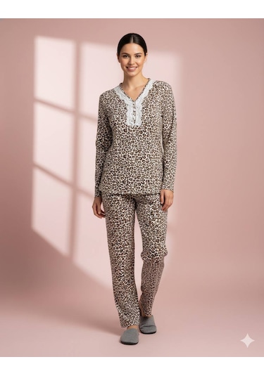 Leopar Ve Çiçek Desenli Pamuklu Penye Kumaş Pijama Takımı Leopar