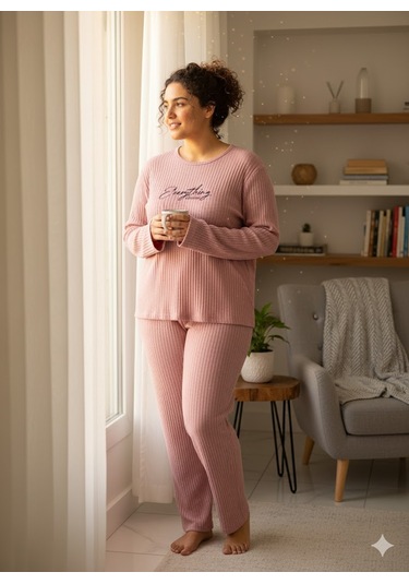 Kadın Pembe Everything Pijama Takımı Pembe