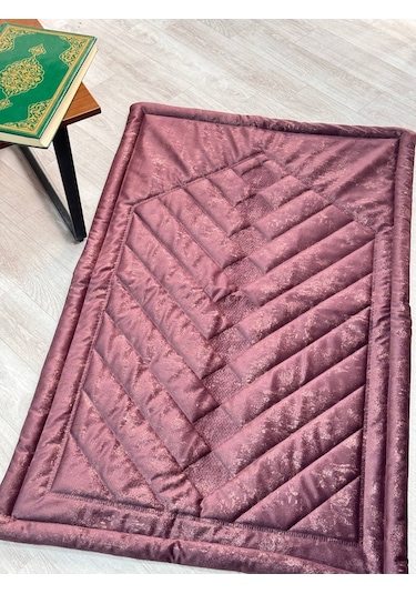 Mürdüm Nakış İşlemeli Kadife Seccade Mürdüm