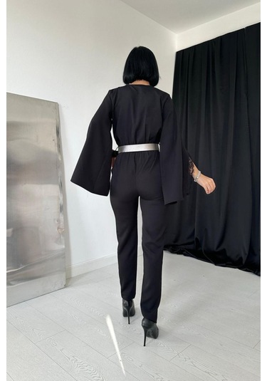 Siyah Yırtmaçlı Tulum Siyah