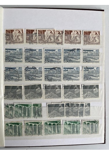 Helvetia İsviçre Pul Koleksiyonu Albümü 300 Adet - Yabancı Pul 064