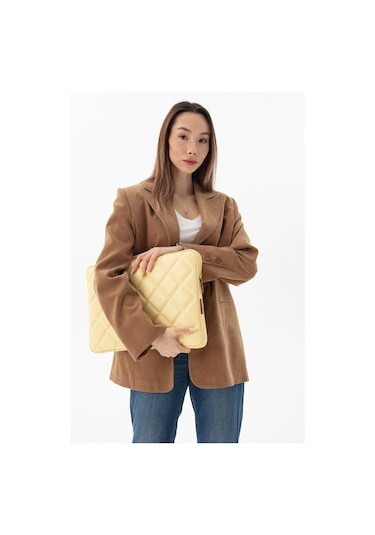 Kapitone Laptop Kılıfı 15.6 & 16 İnç Sarı