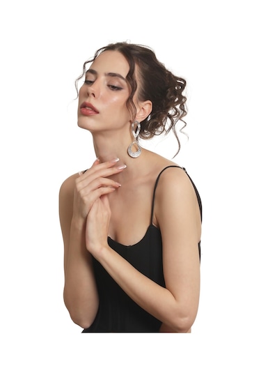 Kadın Antik Gümüş Kaplama Çivili Model Kabartma Dokulu Bağlantılı Tasarım Küpe Gümüş