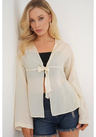 Önü Bağcıklı Bluz 952 - Krem Krem