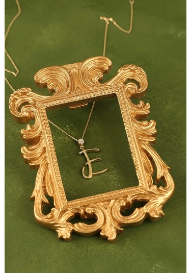 E Harf Altın Kolye