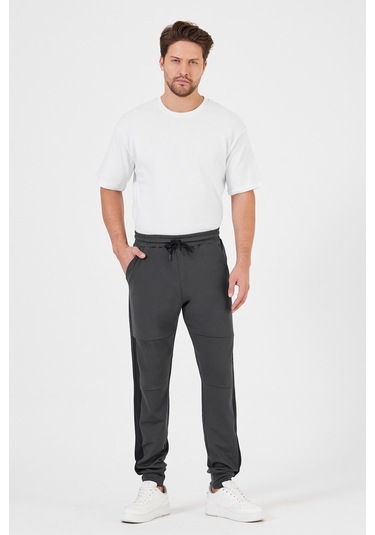 Erkek Antrasit Standart Fit Normal Kesim Paça Ribanalı Cepli Rahat Jogger Eşofman Altı Antrasit