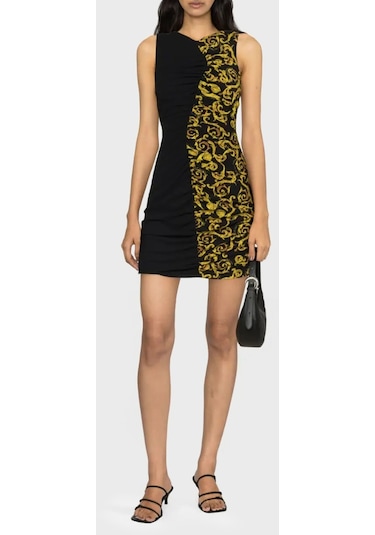 Versace Jeans Couture Bayan Elbise 74hao900 Ns217 G89 Siyah Versace Jeans Couture Bayan Elbise 74hao900 Ns217 G89 Siyah