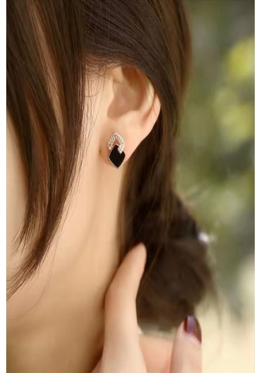 Kadın Küpe Özel Seri İthal Minimal Tarım Zirkon Taş Siyah Küpe Altın