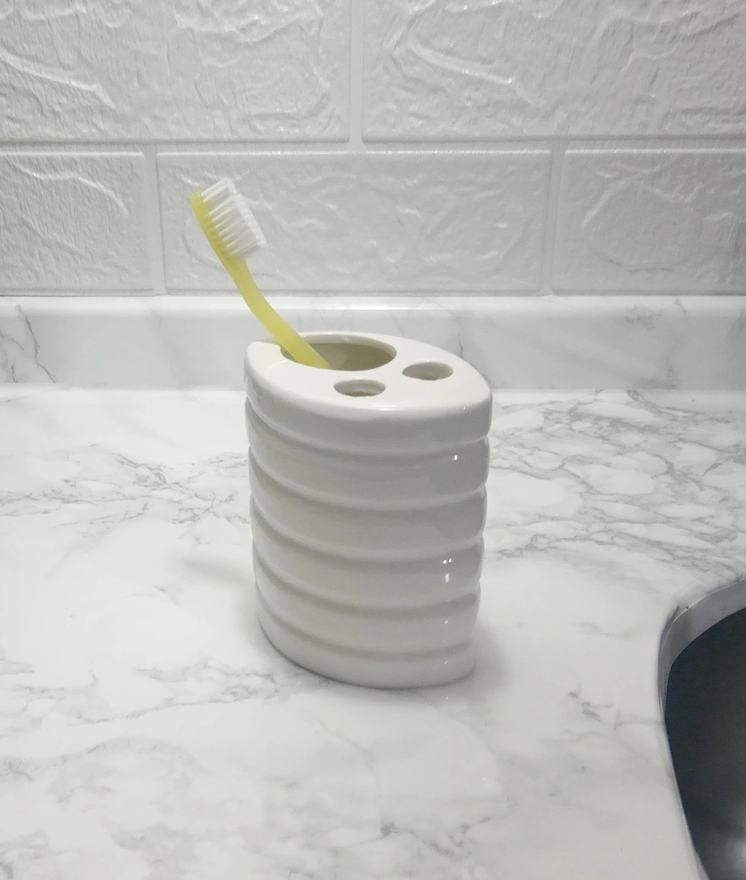 2 Adet Seramik Diş Fırçalık Oval Çizgili Model 9x6x11cm Banyo Seti Çok Renkli