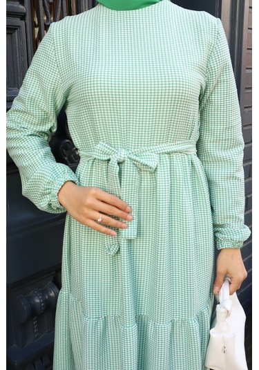 Kadın Yeşil Küçük Kareli Kat Kat Kuşaklı Uzun Gofre Kumaş Tesettür Elbise 0226 Yeşil