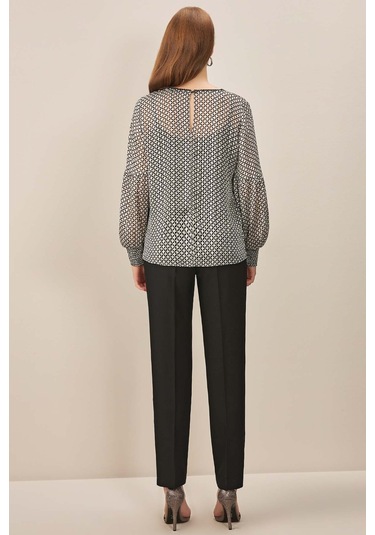 Uzun Kollu Siyah Simli Bluz Siyah