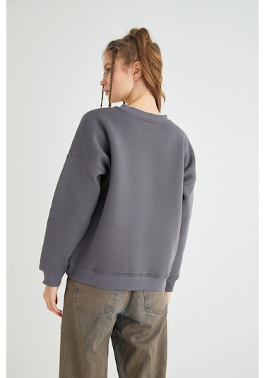 Hello Kitty Lisanslı Baskılı Kalın Oversize Fit Gri Sweatshirt Renkli