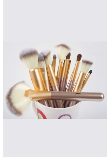 Hannah 18 Parça Makyaj Fırça Seti Krem