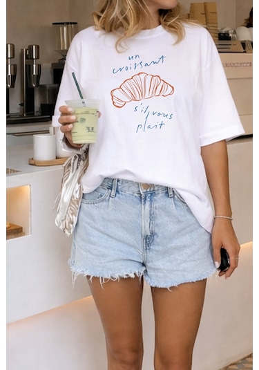 Kadın Premium Kumaş Ekru Kruvasan Baskılı Oversize T-shirt Ekru