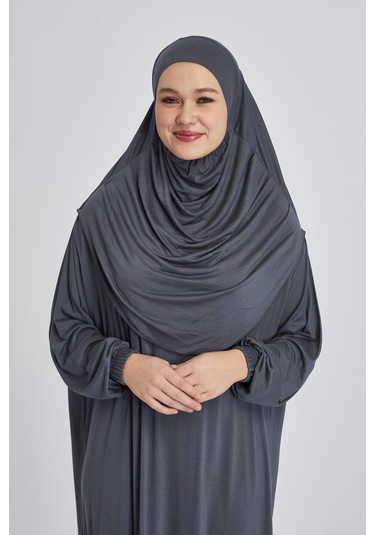 Pratik Başörtülü Rahat Giyilebilen Organik Tek Parça Namaz Elbisesi Füme
