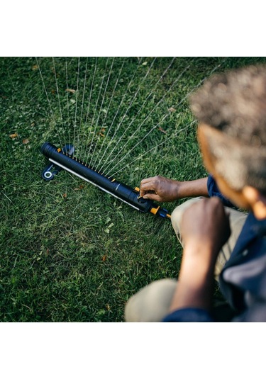 Fiskars 1070832 X Serisi Salınımlı Fıskiye Oskilator S-m