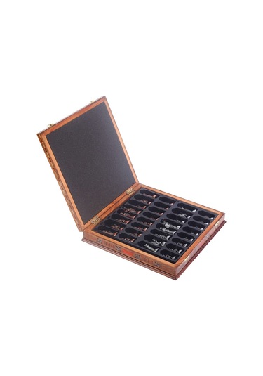 Orta Boy Metal İngiliz Satranç Takımı Antik Ve El Yapımı Masif Ahşap Sandıklı Satranç Tahtası