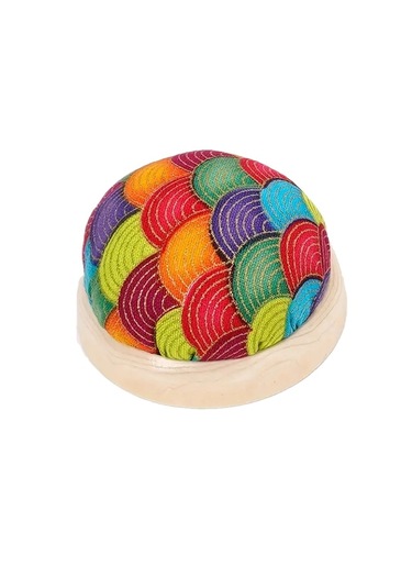 Renk Desenli El Yapımı Yastıklı Masa Üstü Ahşap Tabanlı Terzi Iğnedanlık