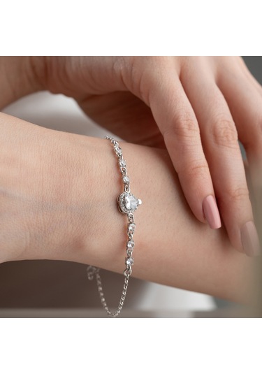 925 Ayar Gümüş Kalpli Sıra Taş Gümüş Bileklik Gümüş