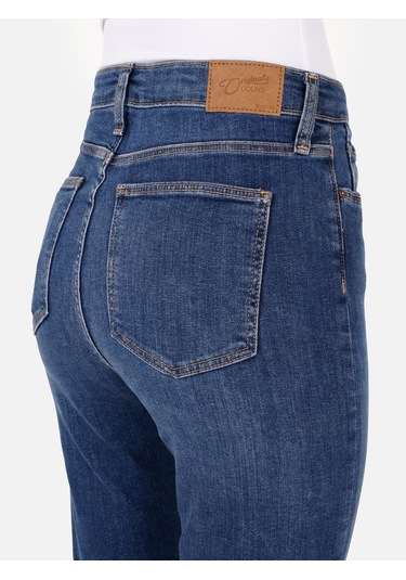 Colins 791 Monica Normal Kesim Normal Bel Genişleyen Paça Mavi Kadın Pantolon Cl1070942 Denim Colins 791 Monica Normal Kesim Normal Bel Genişleyen Paça Mavi Kadın Pantolon Cl1070942 Denim