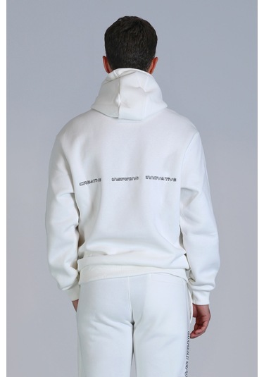 Lufian Erkek Brave Sweatshirt 112030152 Kırık Beyaz Kırık Beyaz Lufian Erkek Brave Sweatshirt 112030152 Kırık Beyaz Kırık Beyaz