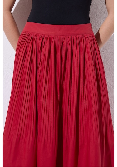 Piliseli Geniş Etek Kırmızı Kırmızı