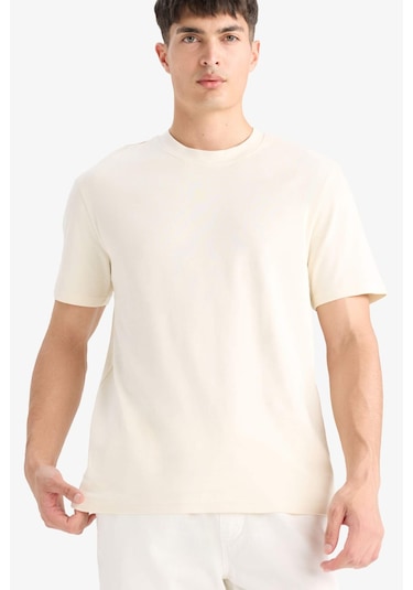 Defacto Regular Fit Bisiklet Yaka Basic Düz Kısa Kollu Tişört E7961ax25auer140 Ekru Defacto Regular Fit Bisiklet Yaka Basic Düz Kısa Kollu Tişört E7961ax25auer140 Ekru
