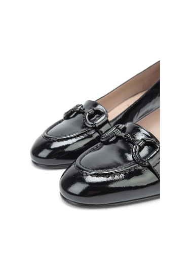 Tamer Tanca Kadın Hakiki Deri Siyah Rugan Klasik Ayakkabı 33 7396 Bn Ayk Sk23/24 Sıyah Krsk Rgn Siyah Tamer Tanca Kadın Hakiki Deri Siyah Rugan Klasik Ayakkabı 33 7396 Bn Ayk Sk23/24 Sıyah Krsk Rgn Siyah