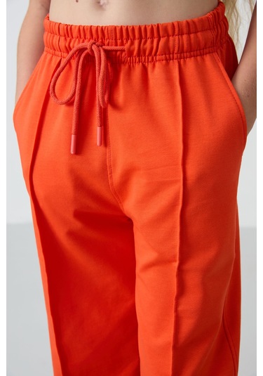 Tommy Life Portakal Cepli Ön Dikiş Detaylı Geniş Paça Kız Çocuk Eşofman Altı -75144 Turuncu