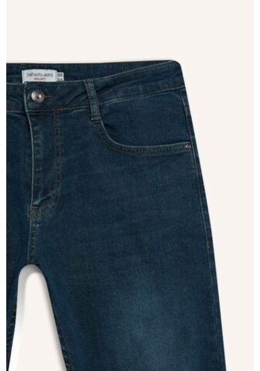 DeFacto Sergio Regular Fit Normal Kalıp Normal Bel Boru Paça Jean Pantolon R9026AZ25SPNM41
