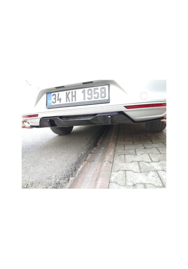 Vw Passat B8 Difüzör 2015 - 2018 Mükemmel Görünüm Parlak Siyah