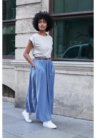 Kadın İpeksi Dokulu Modal Kumaş Cepli Beli Lastikli Bilek Boy Uzun Etek Deri Kemer Dahil -indigo İndigo Kadın İpeksi Dokulu Modal Kumaş Cepli Beli Lastikli Bilek Boy Uzun Etek Deri Kemer Dahil -indigo İndigo