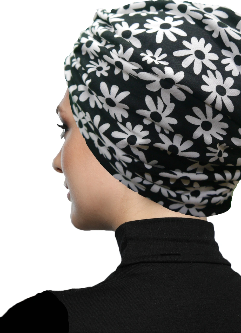 Gece Çiçeği Desenli Çapraz Ve Bant Detaylı Astarlı Hazır Türban Tesettür Havuz Bonesi Siyah-beyaz