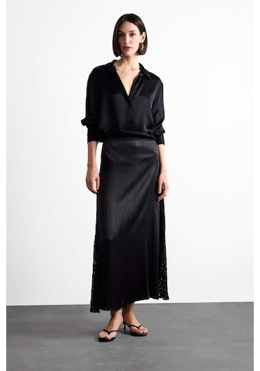 Defacto Yüksek Belli Saten Dantel Detaylı Midi Etek F8040ax25smbk81 Siyah Defacto Yüksek Belli Saten Dantel Detaylı Midi Etek F8040ax25smbk81 Siyah