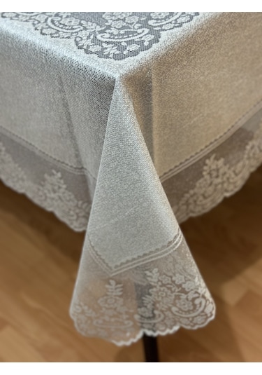 Çini Desenli Dertsiz Leke Tutmaz Dantelli Masa Örtüsü Gümüş