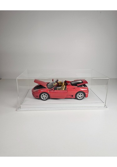 1:18 Model Araçlar İçin Beyaz Deri Tabanlı Pleksi Case