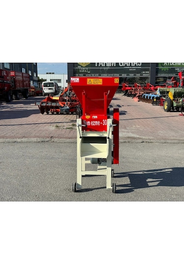 Tarım Garaj Elektrikli Yem Ezme Makinası 30 Luk 4 Hp