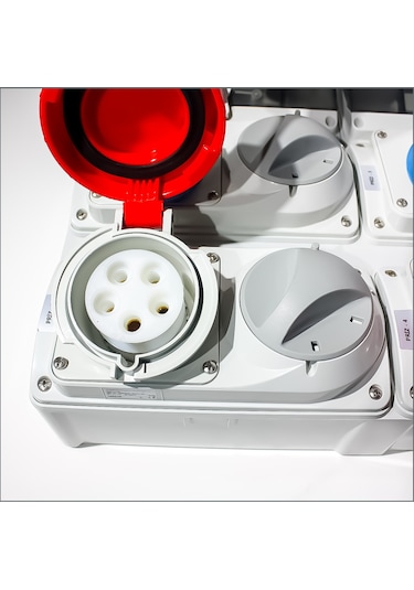 Novsen Ip55 Kombinasyon Panosu 2ad. 3x16a, 2ad. 5x32a Klitli Priz