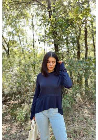 Kadın Laci Elleri Eldiven Detaylı, Asimetrik Kesim, Bisiklet Yaka, Eteği Pliseli, Salaş Spor Bluz Lacivert Kadın Laci Elleri Eldiven Detaylı, Asimetrik Kesim, Bisiklet Yaka, Eteği Pliseli, Salaş Spor Bluz Lacivert