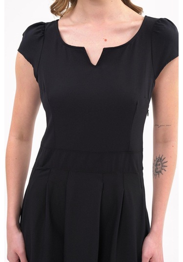 Apsen Kadın Siyah Yazlık Pile Detaylı Kısa Günlük Elbise 3901-100 Siyah