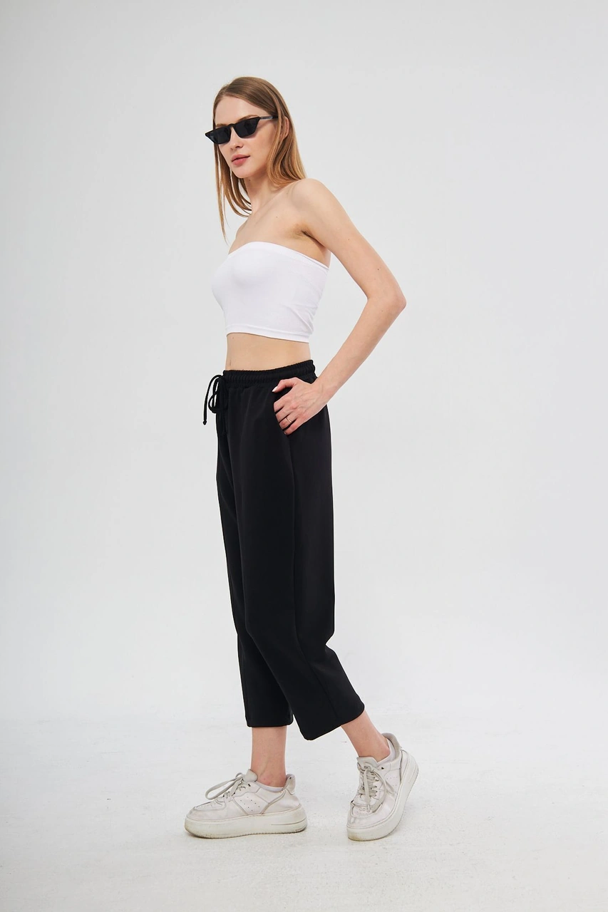 Haki Ultra Yumuşak, Dikiş Detaylı Havuç Kesim Bağcıklı Lastikli Bilek Boy Kadın Modal Pantolon Siyah