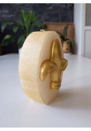 Zambak Kabartmalı Oval Mum 16x12x7 Cm Cm 734 Gr Beyaz