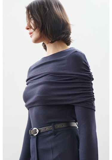 Büzgü Detaylı Bluz Lacivert Lacivert